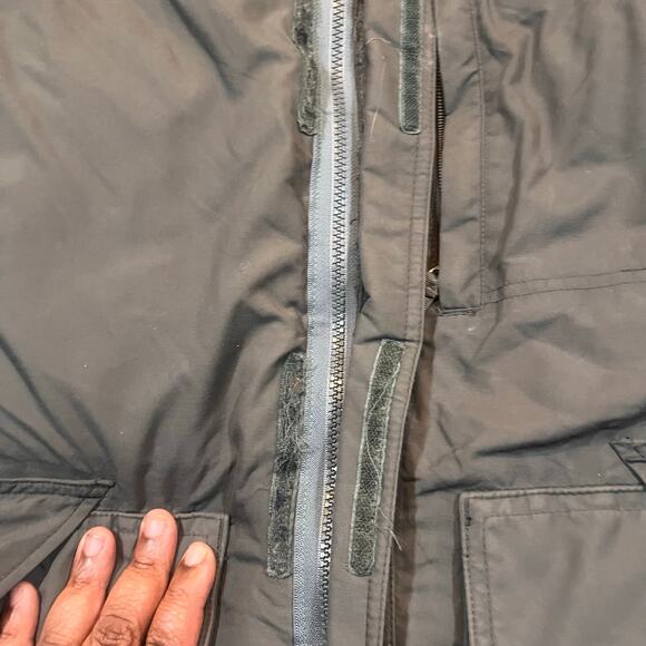 The North Face Men’s Large McMurdo Parka Gray Insulated Down Hooded Winter Coat - Picture 5 of 10